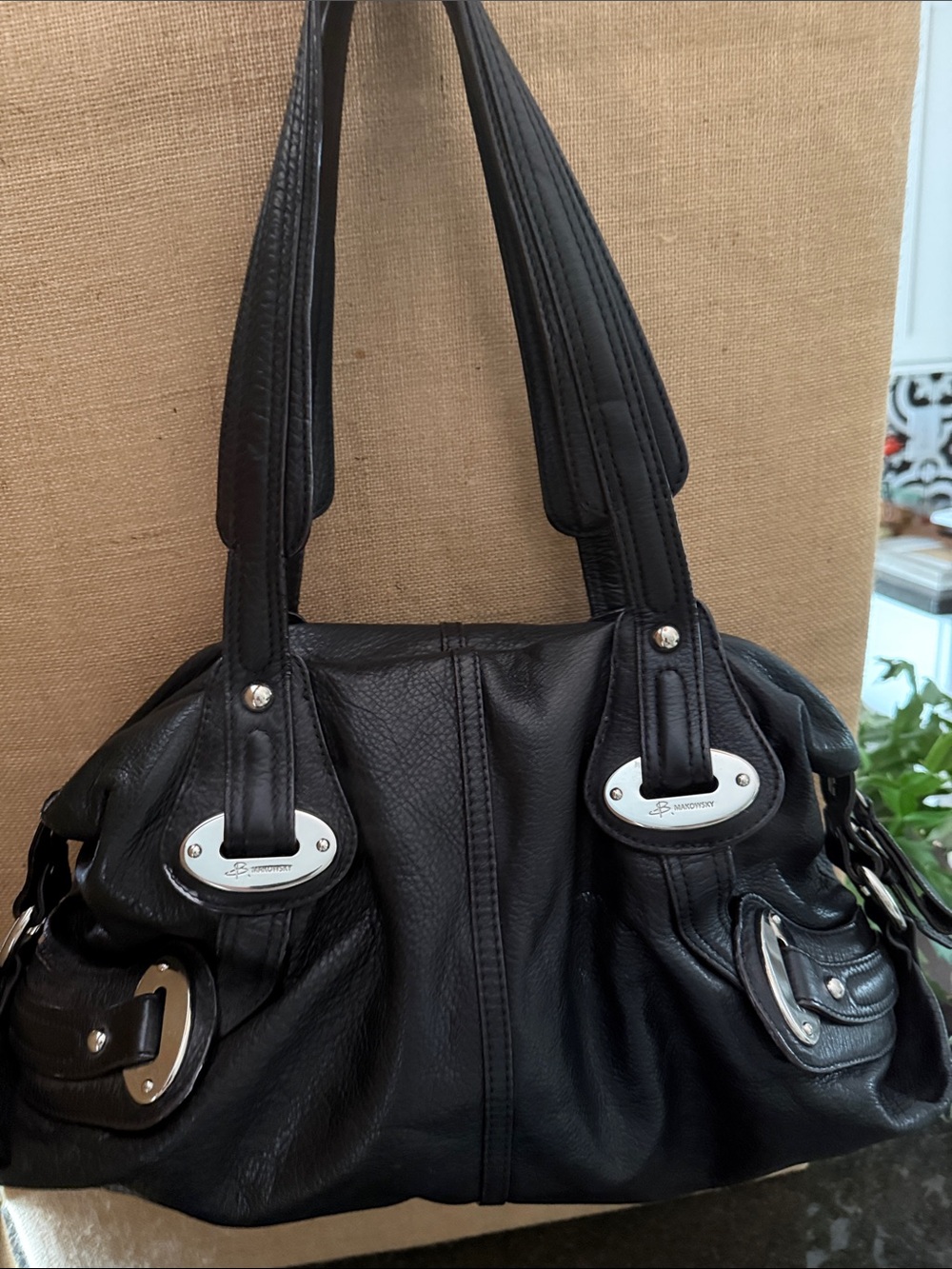 B. Makowsky Black Shoulder Bag w/Brown Animal Print lining